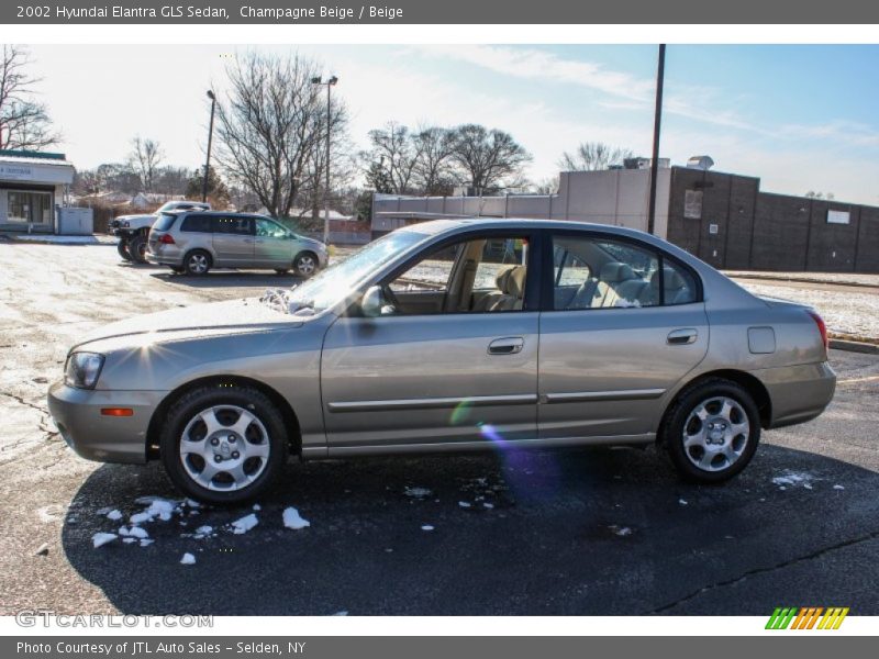 Champagne Beige / Beige 2002 Hyundai Elantra GLS Sedan