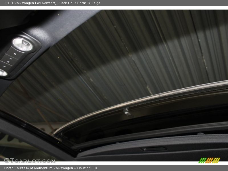 Black Uni / Cornsilk Beige 2011 Volkswagen Eos Komfort