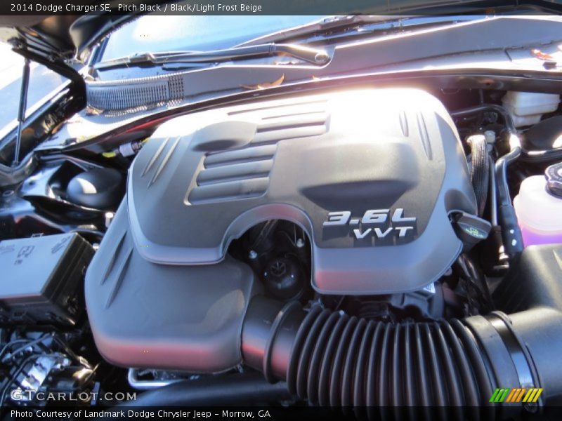 Pitch Black / Black/Light Frost Beige 2014 Dodge Charger SE