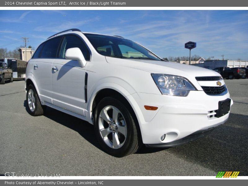 Front 3/4 View of 2014 Captiva Sport LTZ