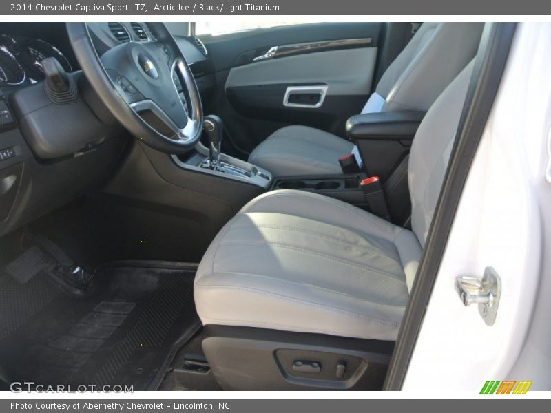 Arctic Ice / Black/Light Titanium 2014 Chevrolet Captiva Sport LTZ