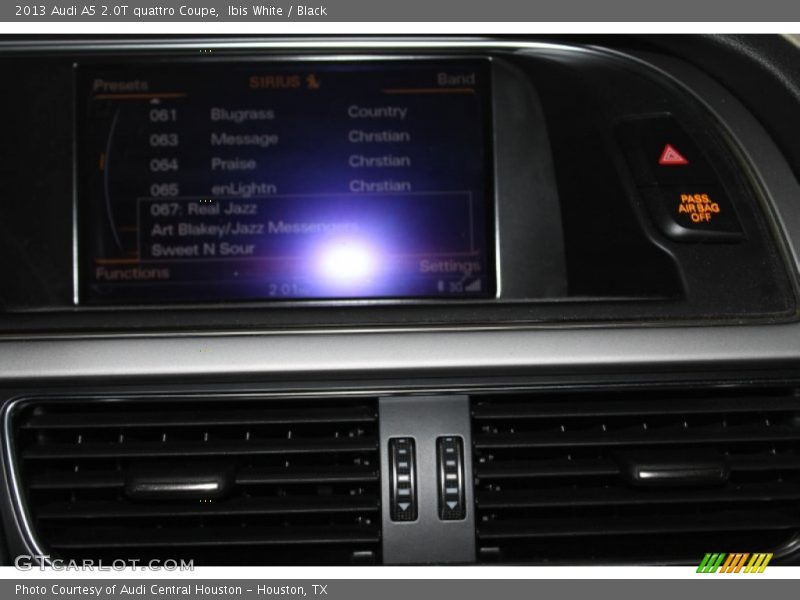 Ibis White / Black 2013 Audi A5 2.0T quattro Coupe