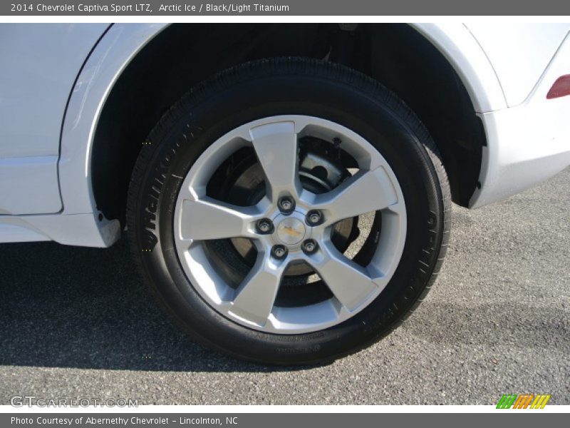 Arctic Ice / Black/Light Titanium 2014 Chevrolet Captiva Sport LTZ