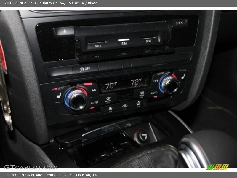 Ibis White / Black 2013 Audi A5 2.0T quattro Coupe