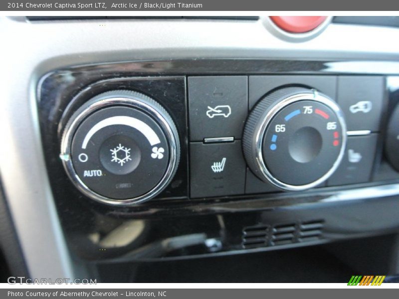 Arctic Ice / Black/Light Titanium 2014 Chevrolet Captiva Sport LTZ