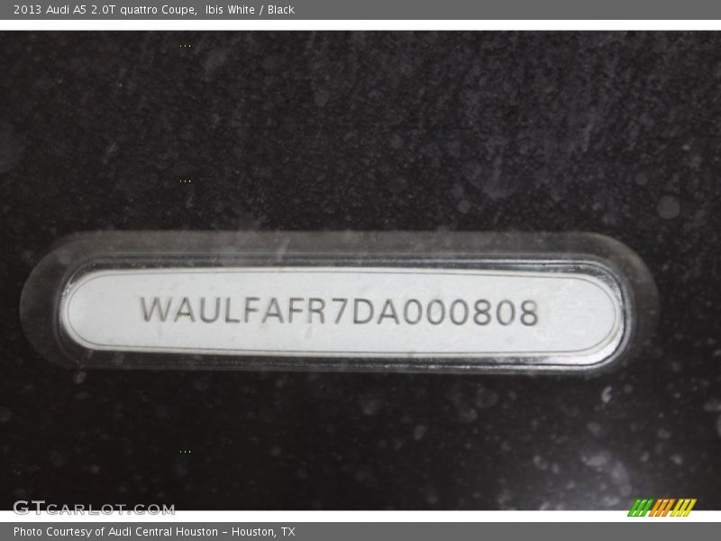 Ibis White / Black 2013 Audi A5 2.0T quattro Coupe