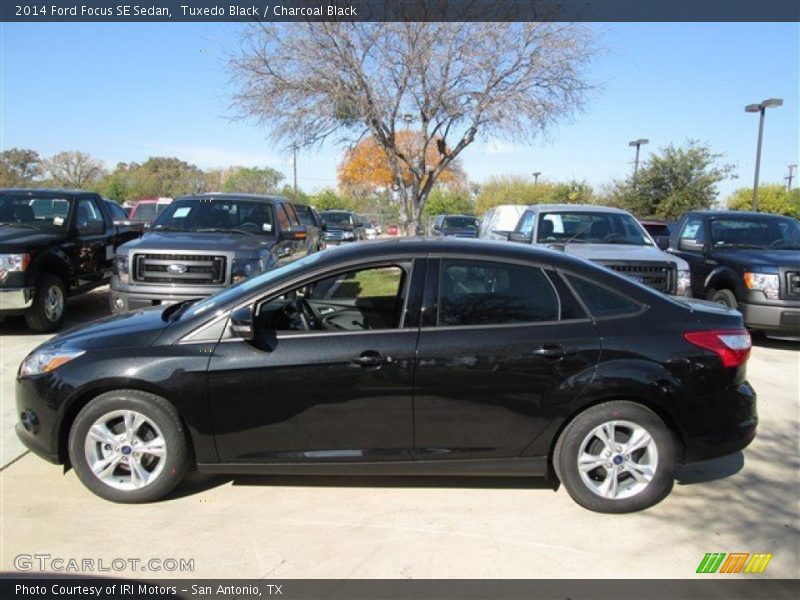 Tuxedo Black / Charcoal Black 2014 Ford Focus SE Sedan