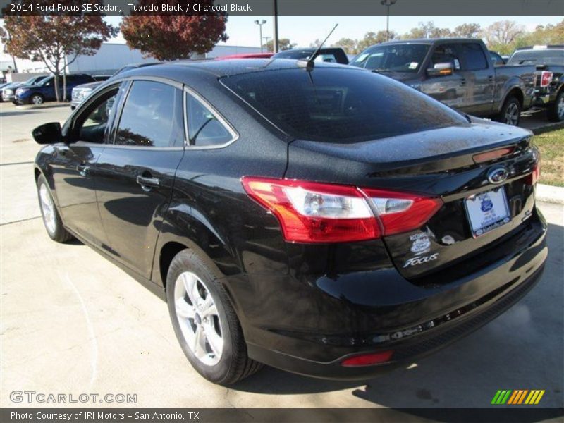 Tuxedo Black / Charcoal Black 2014 Ford Focus SE Sedan