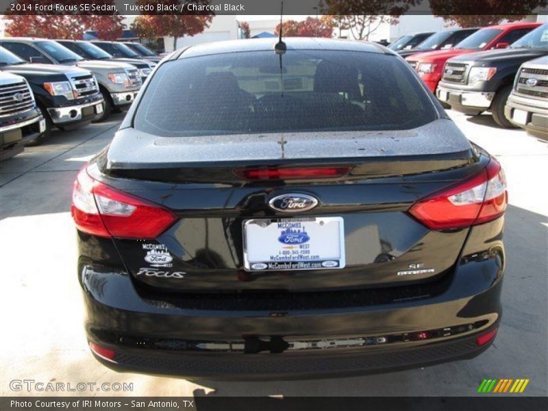Tuxedo Black / Charcoal Black 2014 Ford Focus SE Sedan