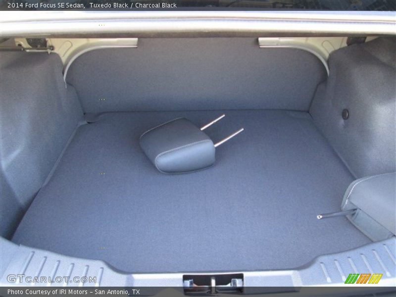 Tuxedo Black / Charcoal Black 2014 Ford Focus SE Sedan