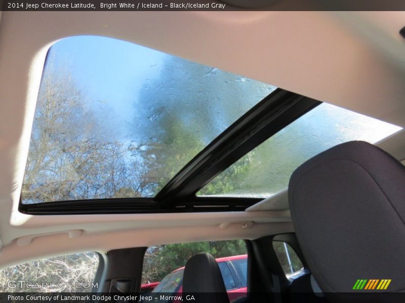 Sunroof of 2014 Cherokee Latitude
