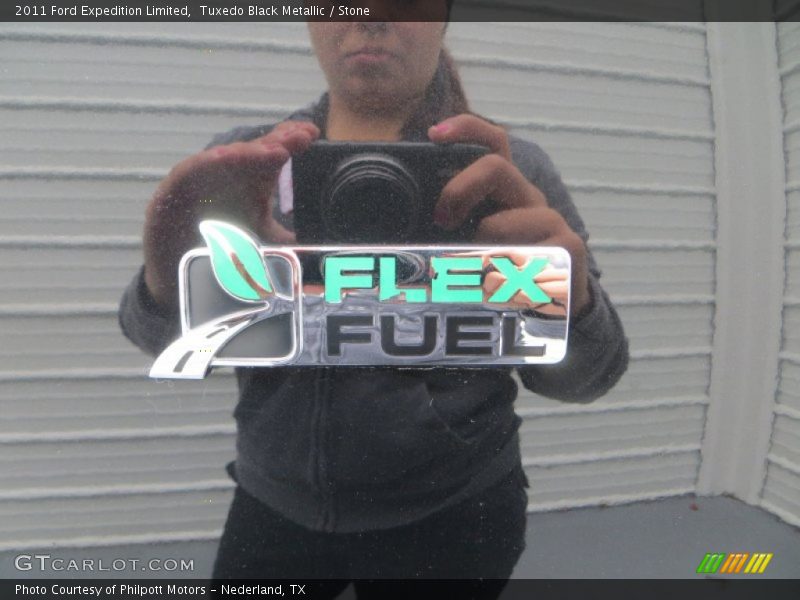 Tuxedo Black Metallic / Stone 2011 Ford Expedition Limited