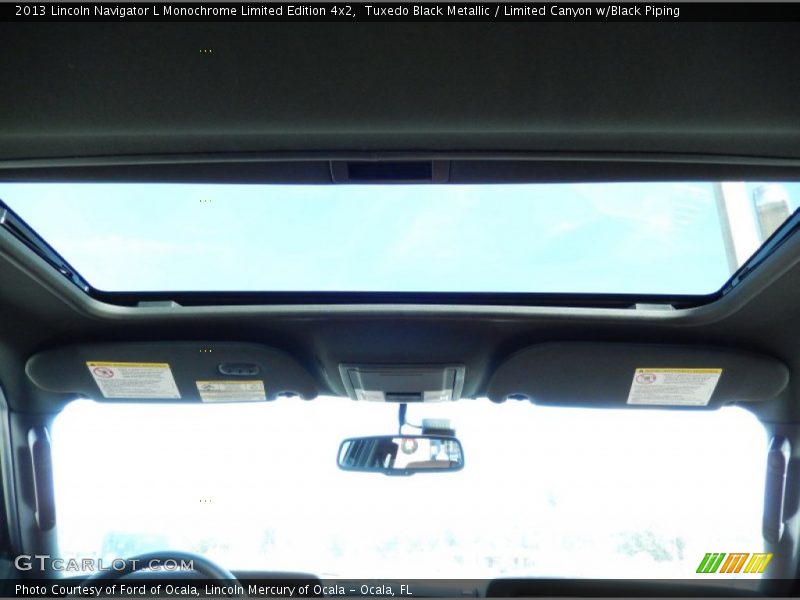 Sunroof of 2013 Navigator L Monochrome Limited Edition 4x2