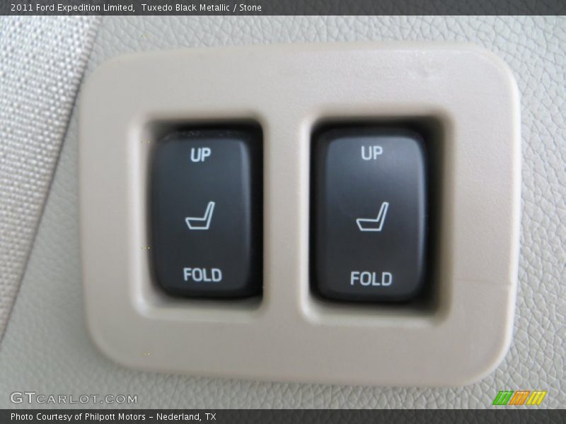 Tuxedo Black Metallic / Stone 2011 Ford Expedition Limited