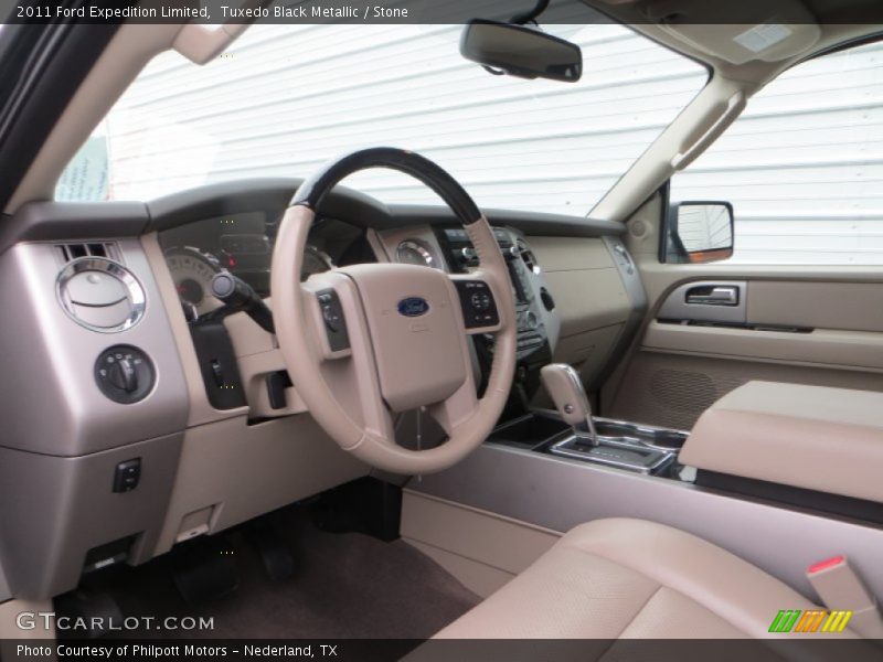 Tuxedo Black Metallic / Stone 2011 Ford Expedition Limited