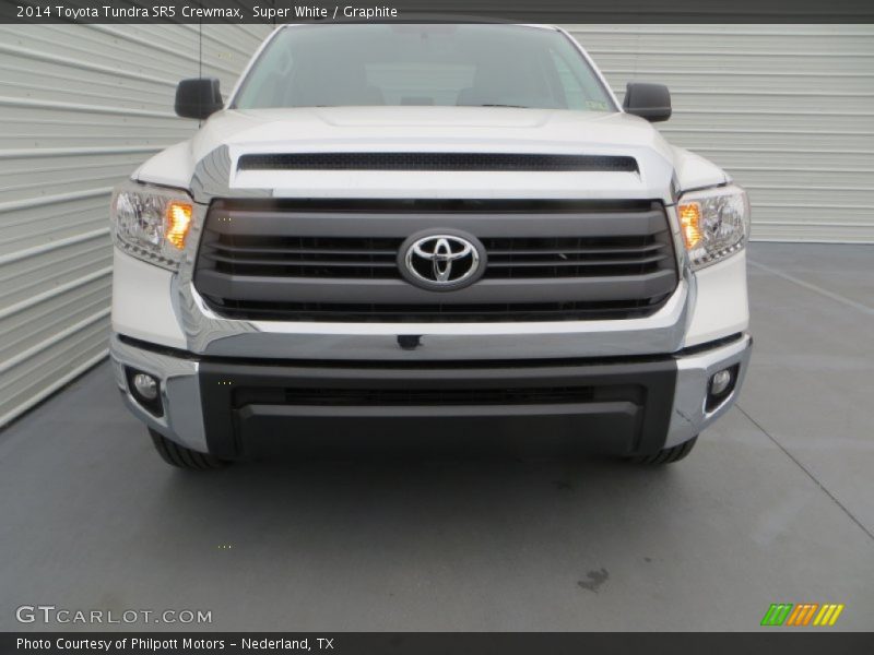 Super White / Graphite 2014 Toyota Tundra SR5 Crewmax