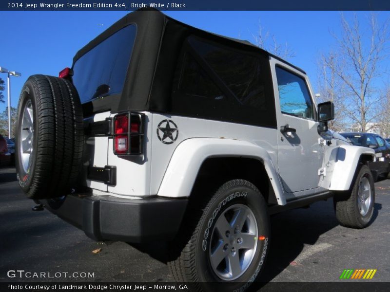 Bright White / Black 2014 Jeep Wrangler Freedom Edition 4x4