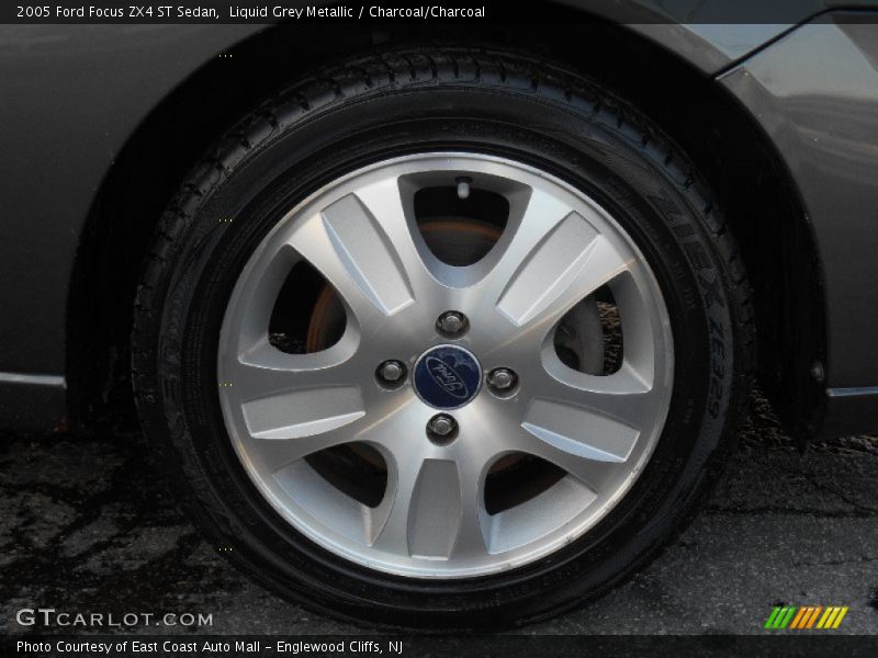 Liquid Grey Metallic / Charcoal/Charcoal 2005 Ford Focus ZX4 ST Sedan