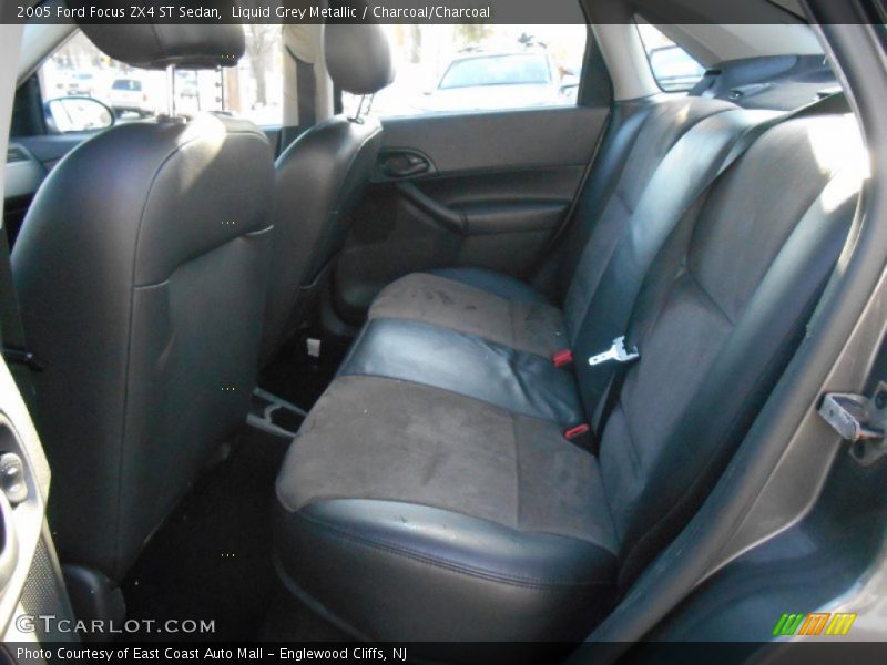 Liquid Grey Metallic / Charcoal/Charcoal 2005 Ford Focus ZX4 ST Sedan