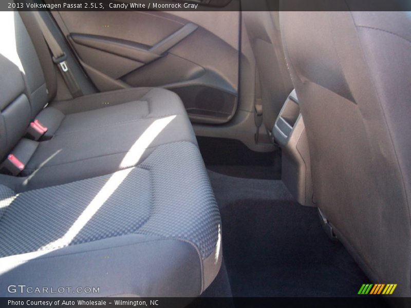 Candy White / Moonrock Gray 2013 Volkswagen Passat 2.5L S