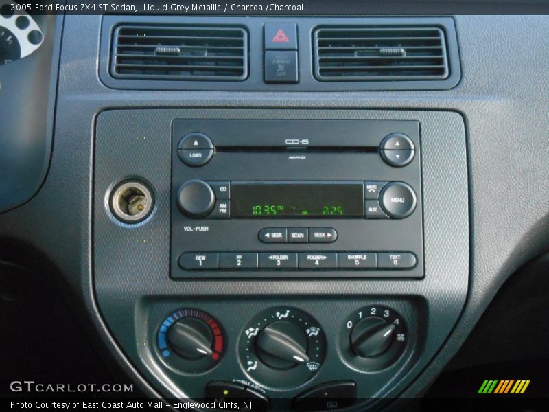 Liquid Grey Metallic / Charcoal/Charcoal 2005 Ford Focus ZX4 ST Sedan