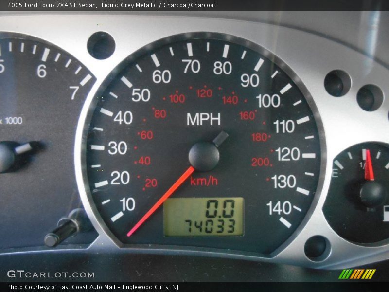 Liquid Grey Metallic / Charcoal/Charcoal 2005 Ford Focus ZX4 ST Sedan