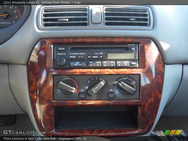 Sterling Silver Metallic / Gray 2001 Mitsubishi Galant ES