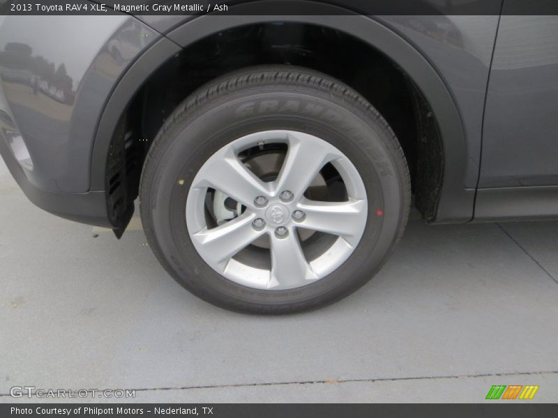 Magnetic Gray Metallic / Ash 2013 Toyota RAV4 XLE
