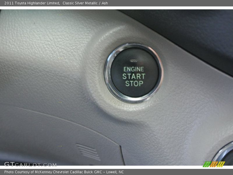 Classic Silver Metallic / Ash 2011 Toyota Highlander Limited
