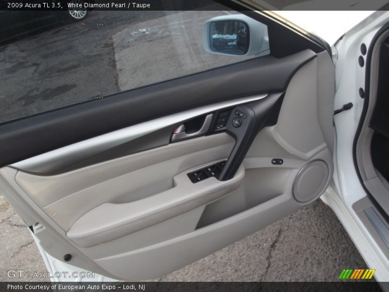 White Diamond Pearl / Taupe 2009 Acura TL 3.5