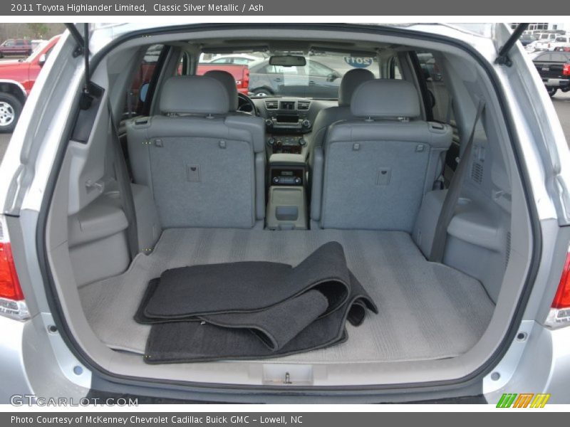 Classic Silver Metallic / Ash 2011 Toyota Highlander Limited