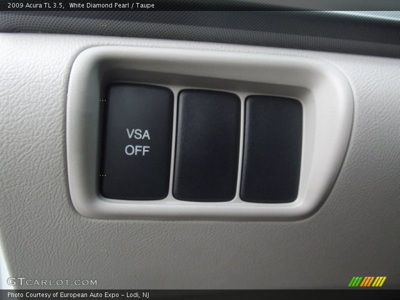 White Diamond Pearl / Taupe 2009 Acura TL 3.5