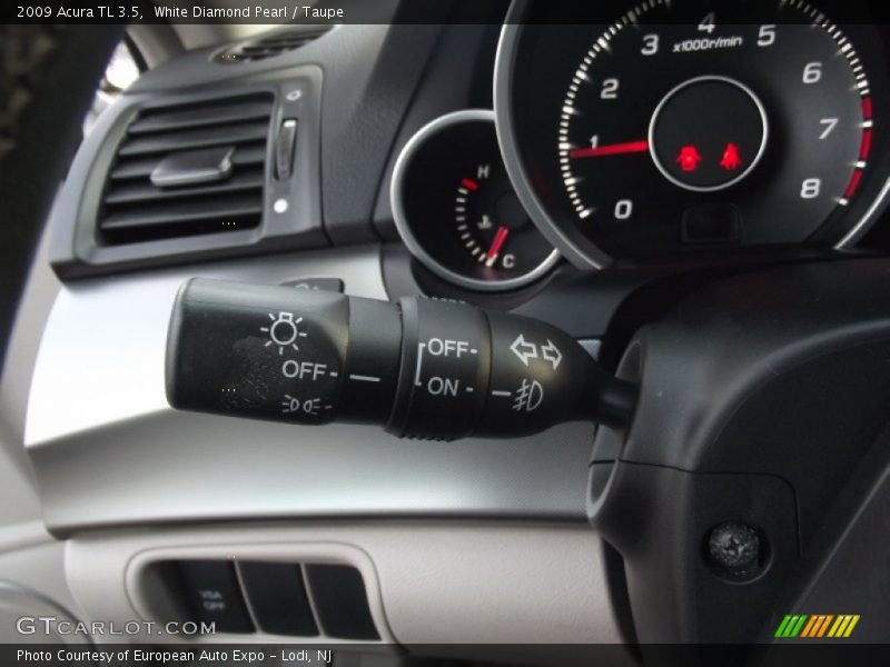 White Diamond Pearl / Taupe 2009 Acura TL 3.5