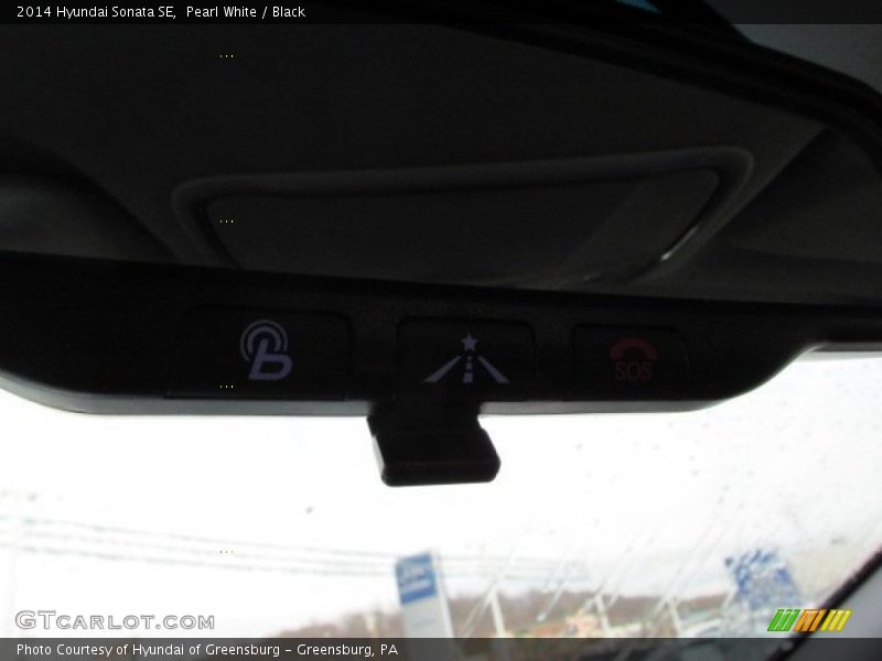 Pearl White / Black 2014 Hyundai Sonata SE