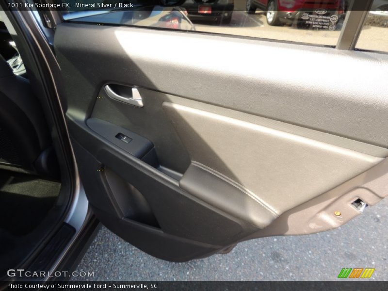 Mineral Silver / Black 2011 Kia Sportage EX