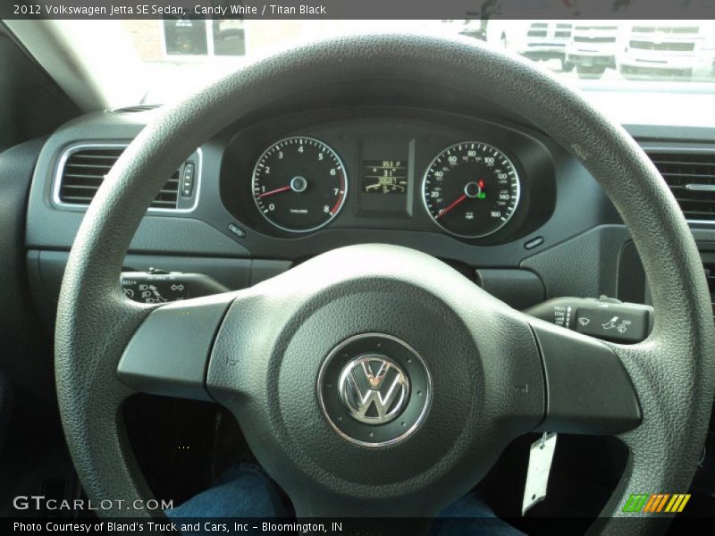 Candy White / Titan Black 2012 Volkswagen Jetta SE Sedan