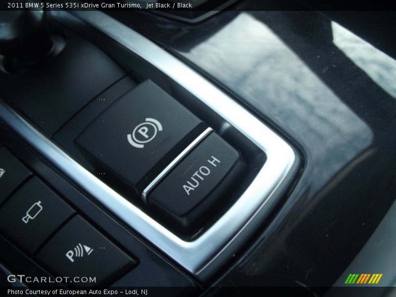Jet Black / Black 2011 BMW 5 Series 535i xDrive Gran Turismo