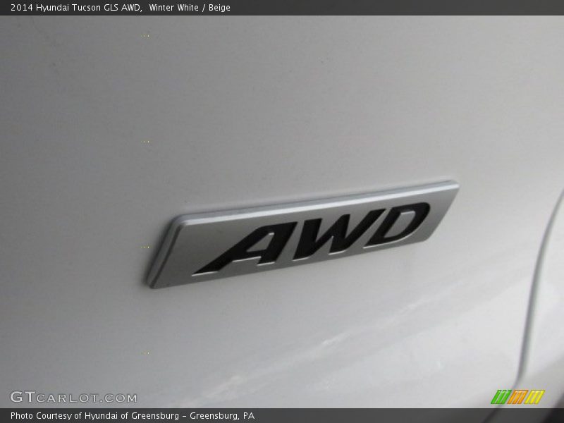 Winter White / Beige 2014 Hyundai Tucson GLS AWD