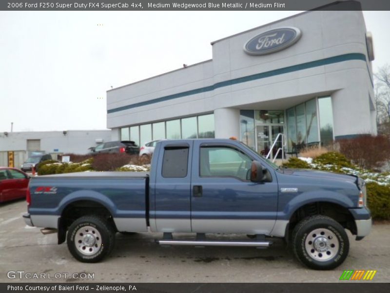 Medium Wedgewood Blue Metallic / Medium Flint 2006 Ford F250 Super Duty FX4 SuperCab 4x4
