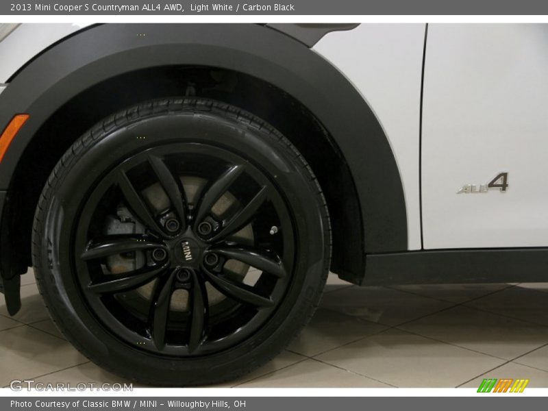 Light White / Carbon Black 2013 Mini Cooper S Countryman ALL4 AWD
