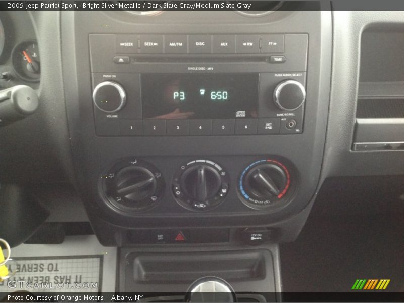 Bright Silver Metallic / Dark Slate Gray/Medium Slate Gray 2009 Jeep Patriot Sport