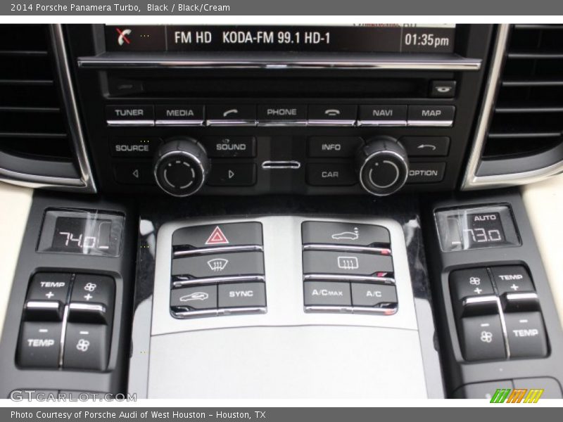 Controls of 2014 Panamera Turbo