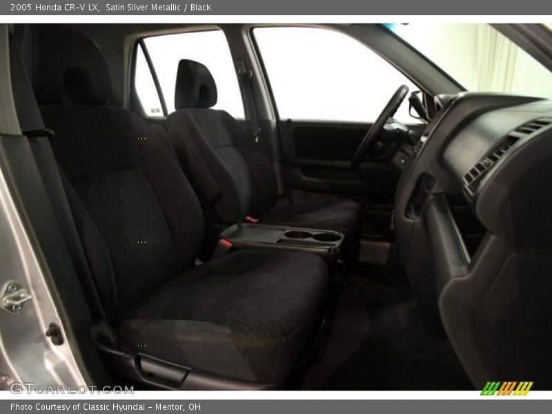 Satin Silver Metallic / Black 2005 Honda CR-V LX