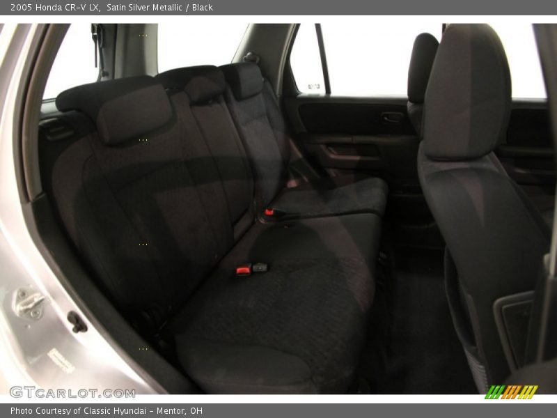 Satin Silver Metallic / Black 2005 Honda CR-V LX