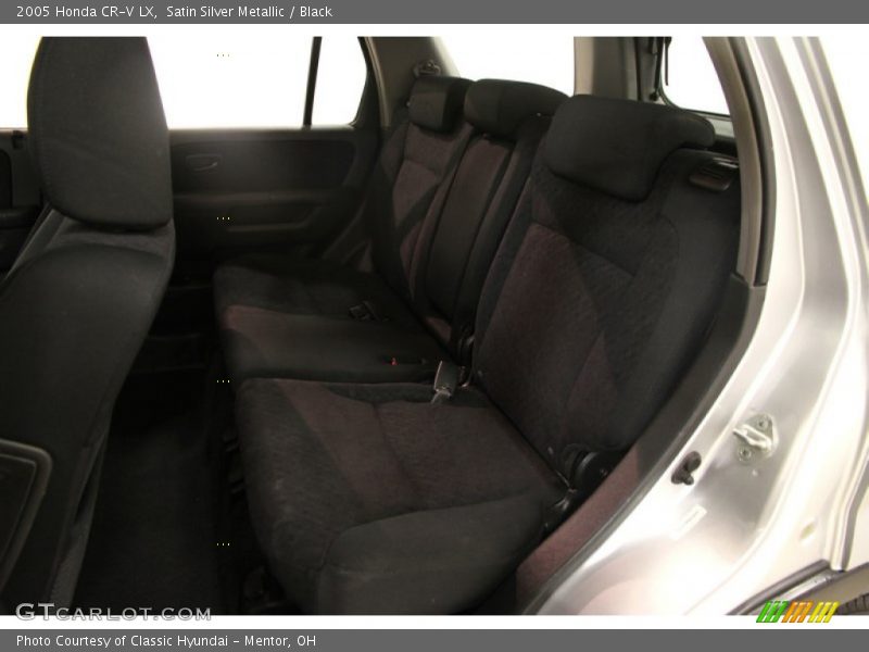 Satin Silver Metallic / Black 2005 Honda CR-V LX