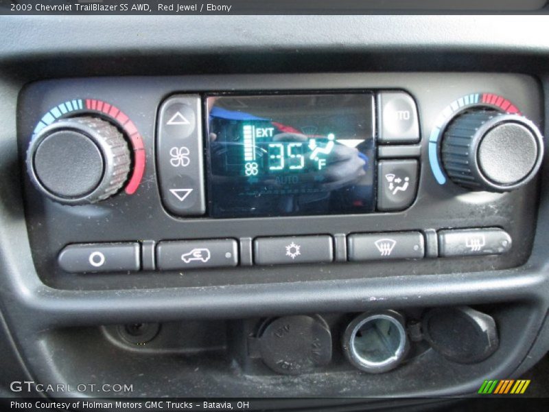 Controls of 2009 TrailBlazer SS AWD