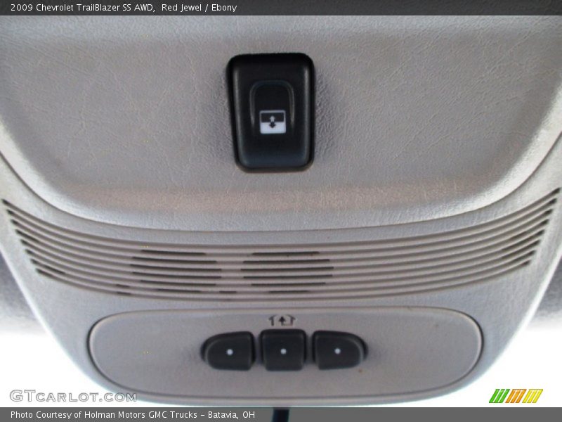 Controls of 2009 TrailBlazer SS AWD