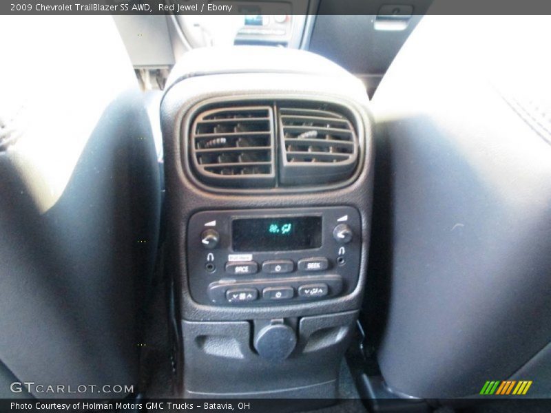 Controls of 2009 TrailBlazer SS AWD