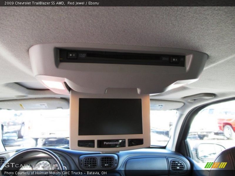 Entertainment System of 2009 TrailBlazer SS AWD