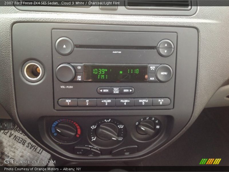 Cloud 9 White / Charcoal/Light Flint 2007 Ford Focus ZX4 SES Sedan